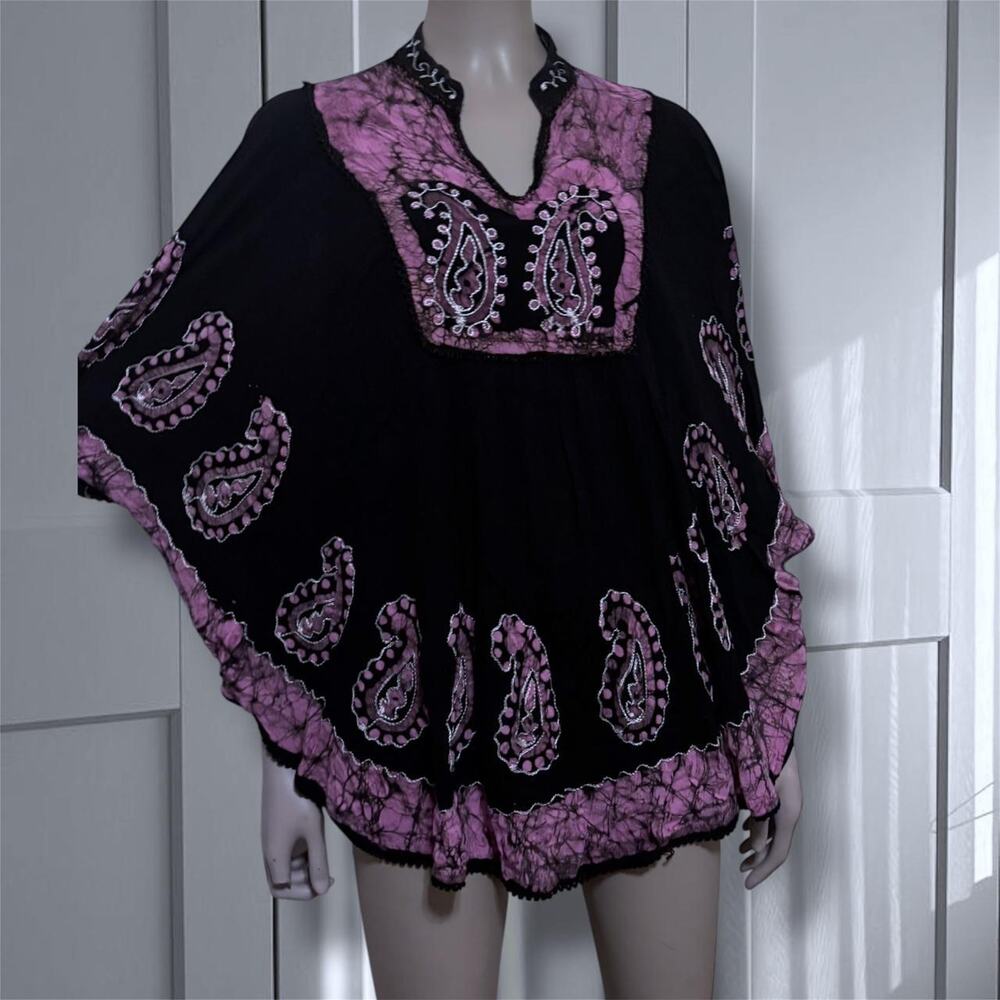 Vtg black pink paisley